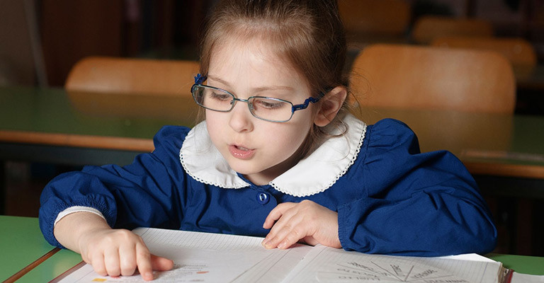 Grembiule scuola per bambini: guida all'acquisto