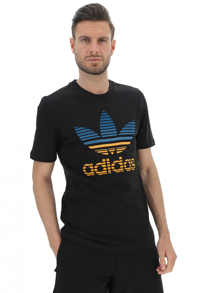 T-shirt-Adidas-uomo-sportiva.jpg
