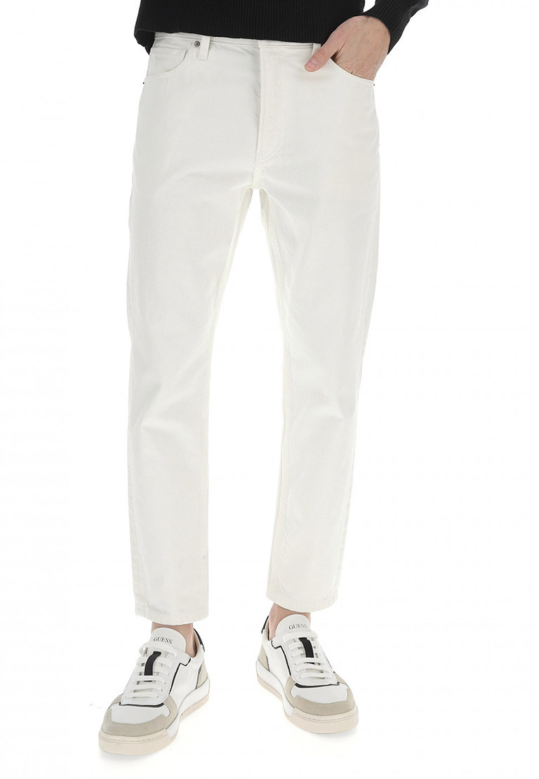 Jeans-Calvin-Klein-tapered-K10K110957-bianco.jpg